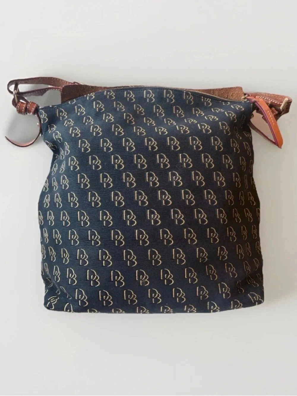 Vintage Dooney & Bourke Signature Canvas Hobo Bag | Black & Tan - Picture 2 of 11
